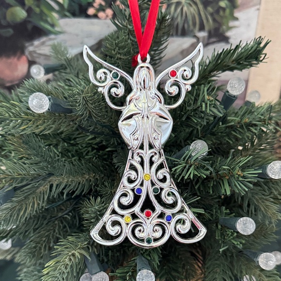 Lenox Silver Filigree Angel Ornament - Picture 1 of 5